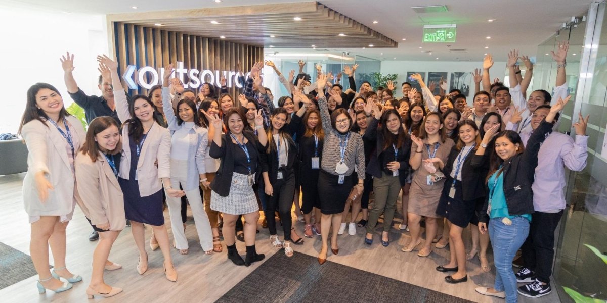 Tony Robbins: Insights Into Transformational Business Coaching