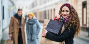 Channel-Shifts & Fulfilment Readiness for Holiday Season 2025