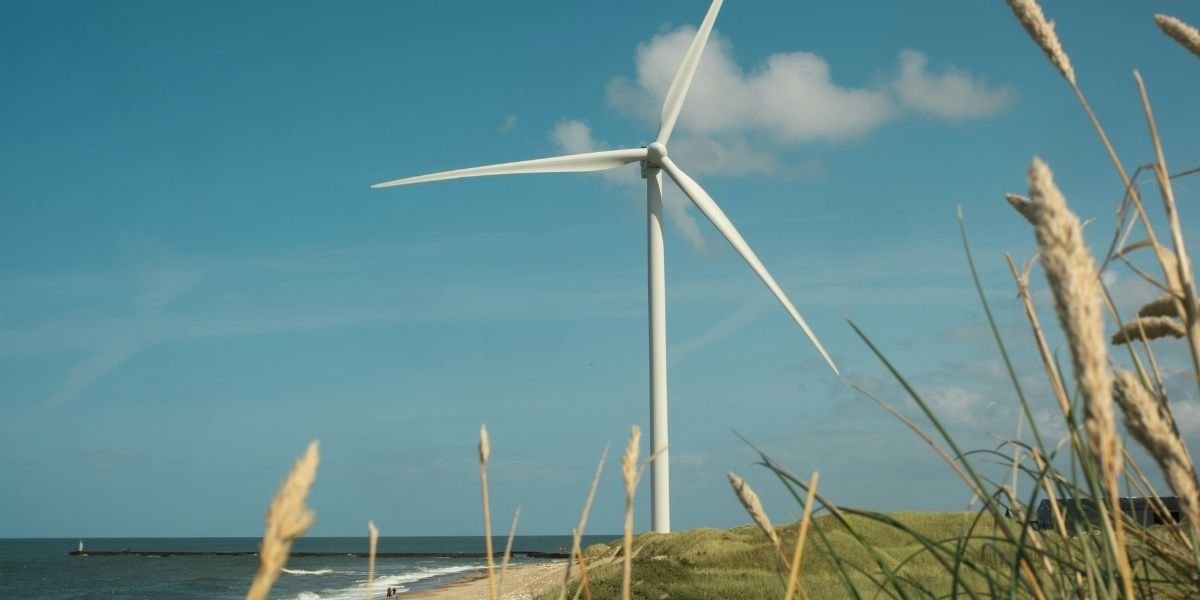 Offshore Wind Farms Suspended, Thousands of U.S. Jobs Threatened