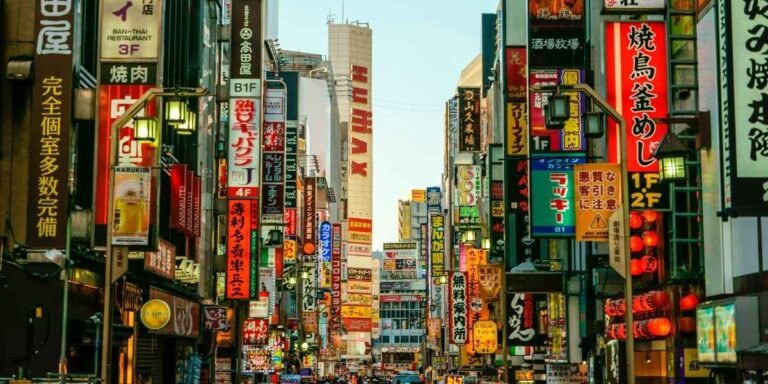 Japan Falls to Third Among Global Creditor Nations