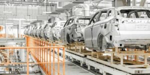 U.S. Auto Industry Adjusts to Tariffs and Domestic Policy Changes
