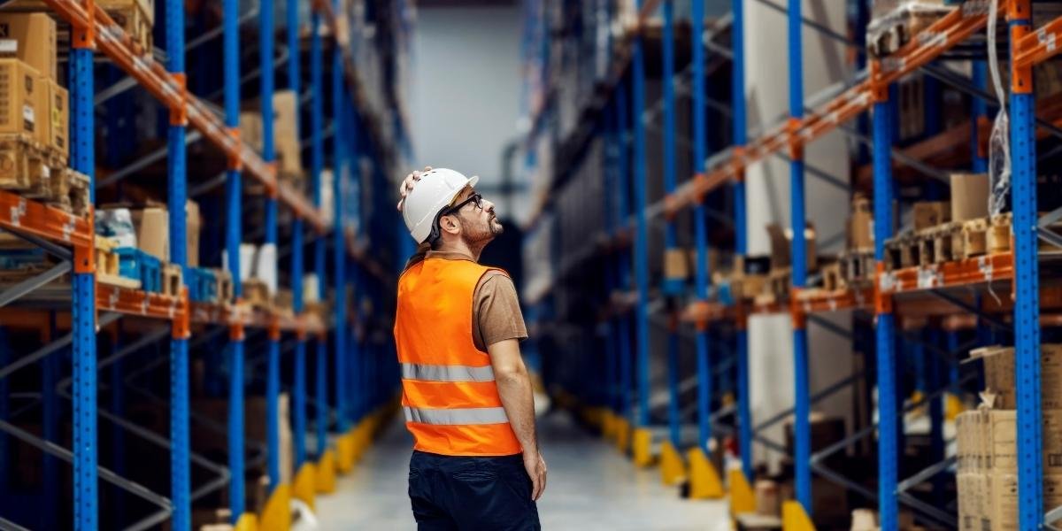U.S. Services Input Costs Reach Highest Level Since 2022
