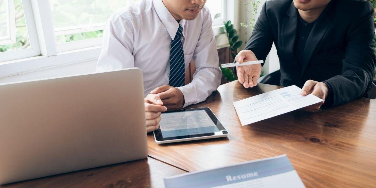 How to Evaluate Fractional CFO Candidates: Tips for Startups & SMBs