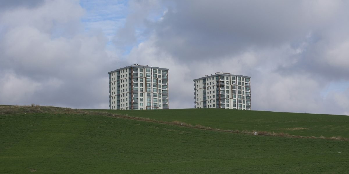 Bare Land Attracts Far Less Bidding Competition Than Existing Apartments